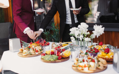 Catering vs. Restaurante: ¿Qué opción es mejor para tu evento?